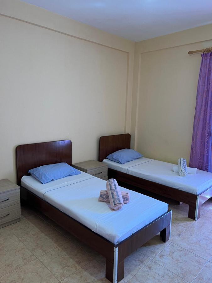 度假居 House For Rent Jurgen Golem (Tirana)